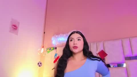  Kylie  online show from June 26, 11:37 am