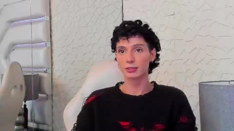 Kylie jl online show from August 2, 1:51 am