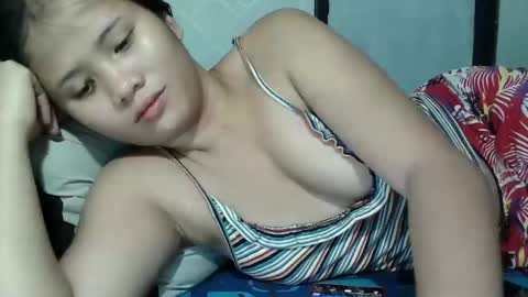 Snapshot of kyliexx98 chatting on October 16, 10:41 pm kylie online show from October 16, 10:41 pm