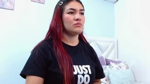 Kylie online show from July 25, 12:03 pm