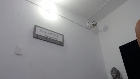 Kylie online show from March 8, 1:17 am