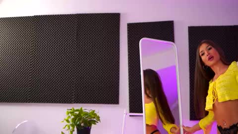 Kyssa online show from November 12, 8:11 pm