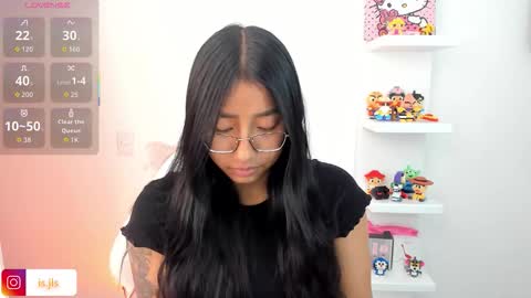 Snapshot of kyy_isa chatting on September 11, 4:47 am IG online show from September 11, 4:47 am