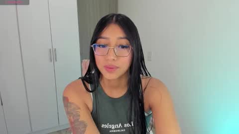 IG  online show from March 1, 1:59 pm