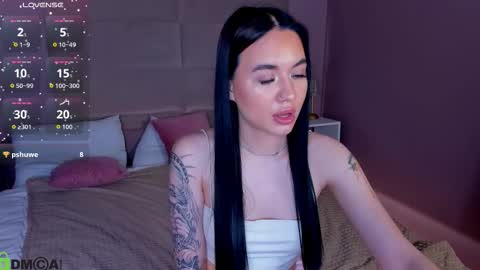 lilia online show from March 7, 9:31 am