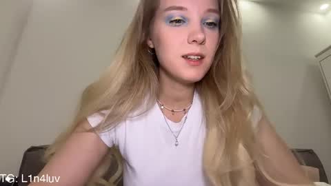 lina online show from June 22, 7:43 pm