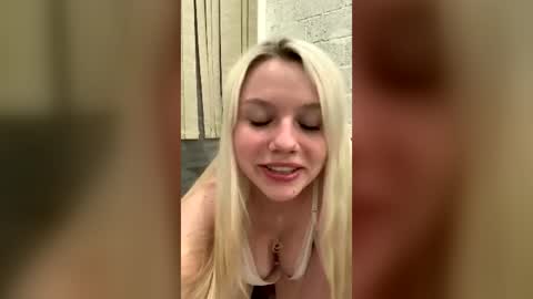 Alice online show from June 28, 10:39 pm