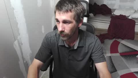 Snapshot of l1v1nth3dr3am chatting on October 4, 3:04 am l1v1nth3dr3am online show from October 4, 3:04 am