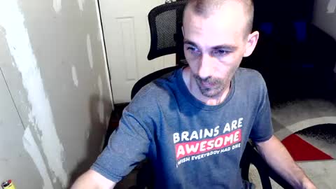 l1v1nth3dr3am online show from July 21, 5:53 am