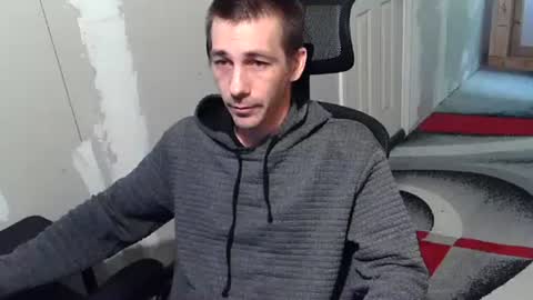 l1v1nth3dr3am online show from May 2, 1:44 am