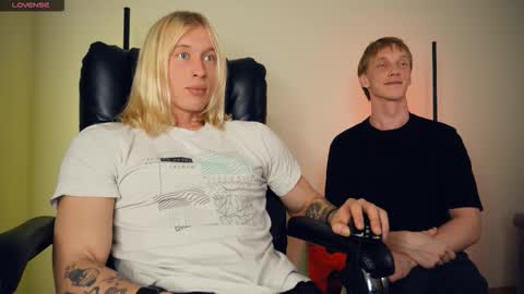 Adonis online show from October 25, 11:20 am