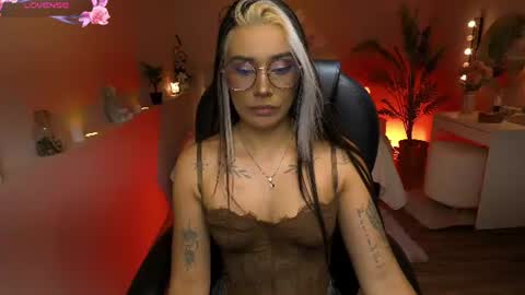 T A T I A N A online show from July 22, 11:56 am
