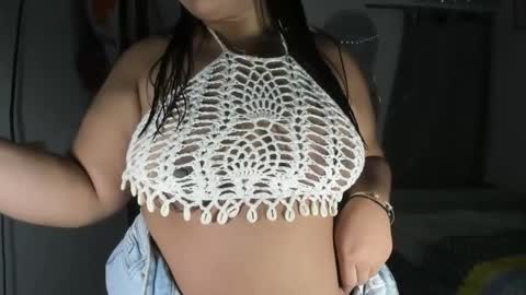 la_pequena_culona online show from August 6, 1:03 am