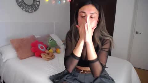 Catalina online show from March 3, 2:51 am