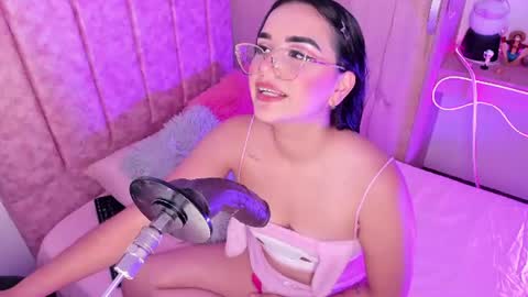 lana  foxx Model  independient online show from July 13, 12:03 am
