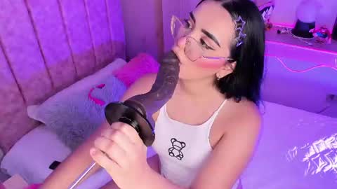 lana  foxx Model  independient online show from June 22, 11:45 pm