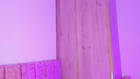 lana  foxx Model  independient online show from July 4, 3:43 am