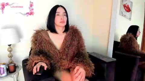 lace_victoria online show from July 10, 1:10 am