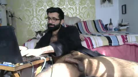 Ali online show from February 10, 4:04 pm