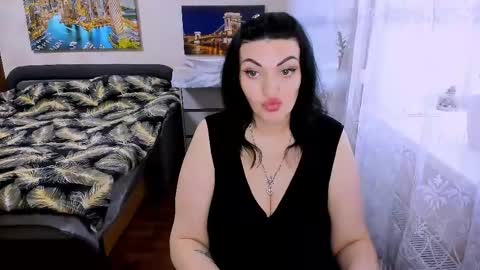 lady_boom_ online show from June 5, 4:34 pm
