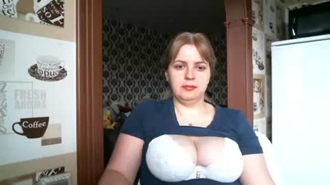 Snapshot of lady_cute_cat chatting on October 27, 2:44 am lady cute cat29 online show from October 27, 2:44 am