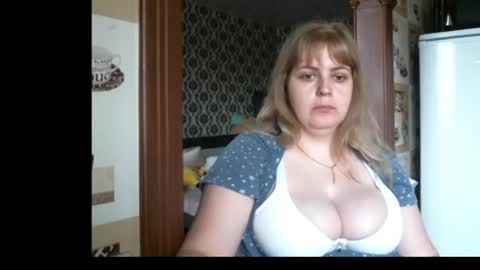 lady cute cat29 online show from July 3, 4:06 am