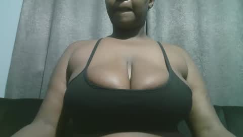 lady_dearra online show from November 17, 1:41 am