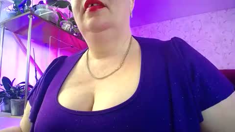 Lady Gloria online show from February 22, 7:56 am