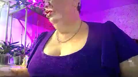 Lady Gloria online show from November 24, 8:24 am