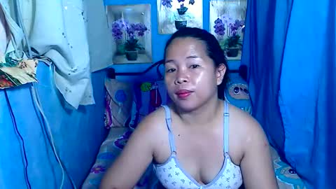 lady_in_bed69 online show from July 7, 10:58 pm