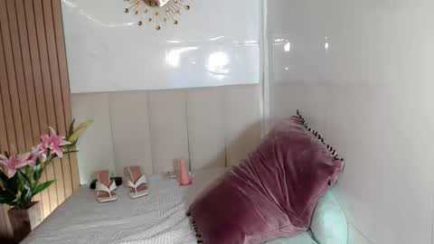 Snapshot of lady_jedyy chatting on October 19, 7:07 pm online show from October 19, 7:07 pm