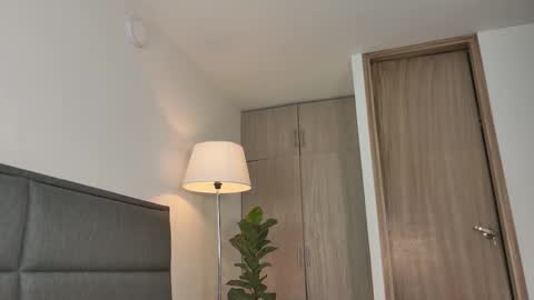    700  1300 -5 online show from February 26, 1:47 pm