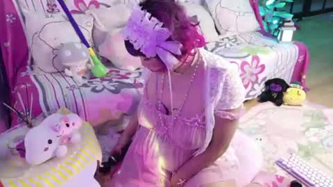 Lady  online show from July 2, 3:34 am