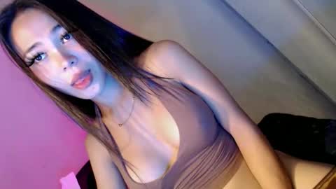 Ella online show from January 6, 1:26 pm