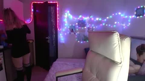 lady_smile69 online show from January 7, 4:34 pm