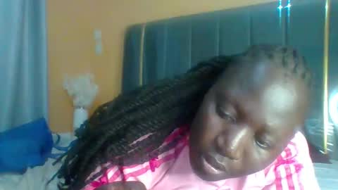 lindah32 online show from December 18, 9:43 pm