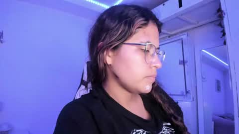  Lady  online show from June 27, 12:22 pm