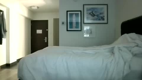 Snapshot of ladycinnabon chatting on February 27, 12:57 am Stephanie online show from February 27, 12:57 am