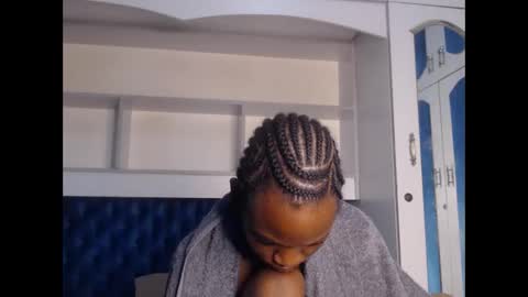 Snapshot of ladydiva69 chatting on February 27, 4:57 am ladydiva69 online show from February 27, 4:57 am