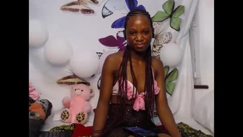 Snapshot of ladydiva69 chatting on September 13, 9:01 am ladydiva69 online show from September 13, 9:01 am