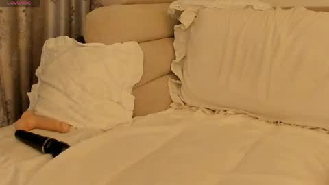 ladyjanyne online show from April 27, 9:12 pm