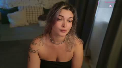 ladylancaster online show from July 30, 3:12 pm