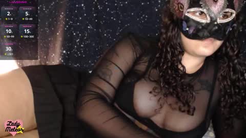 Snapshot of ladymeteor chatting on October 12, 7:27 pm Lady Meteor online show from October 12, 7:27 pm