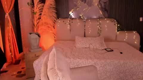 Lady  online show from July 10, 7:46 am