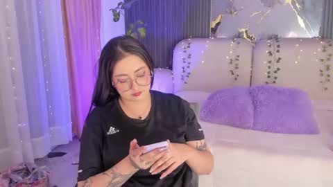 Lady  online show from June 17, 4:06 am