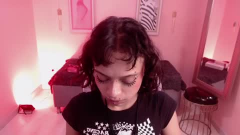 Snapshot of ladywawy_ chatting on September 16, 1:13 pm Ladywawy online show from September 16, 1:13 pm