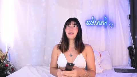 Snapshot of laena_arryn chatting on January 6, 4:44 pm Laena Arryn online show from January 6, 4:44 pm