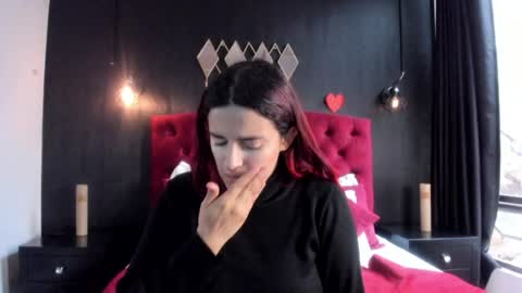 Laia  online show from April 29, 12:32 pm