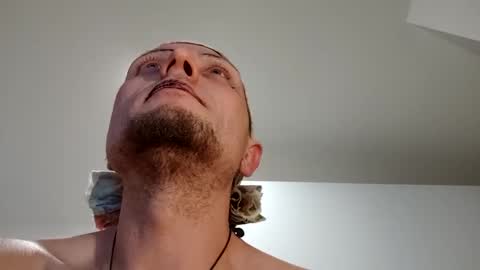 laichzeit1881 online show from October 2, 10:19 pm