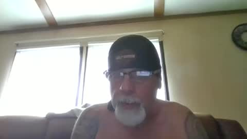 laidbackluxury online show from May 28, 4:05 pm